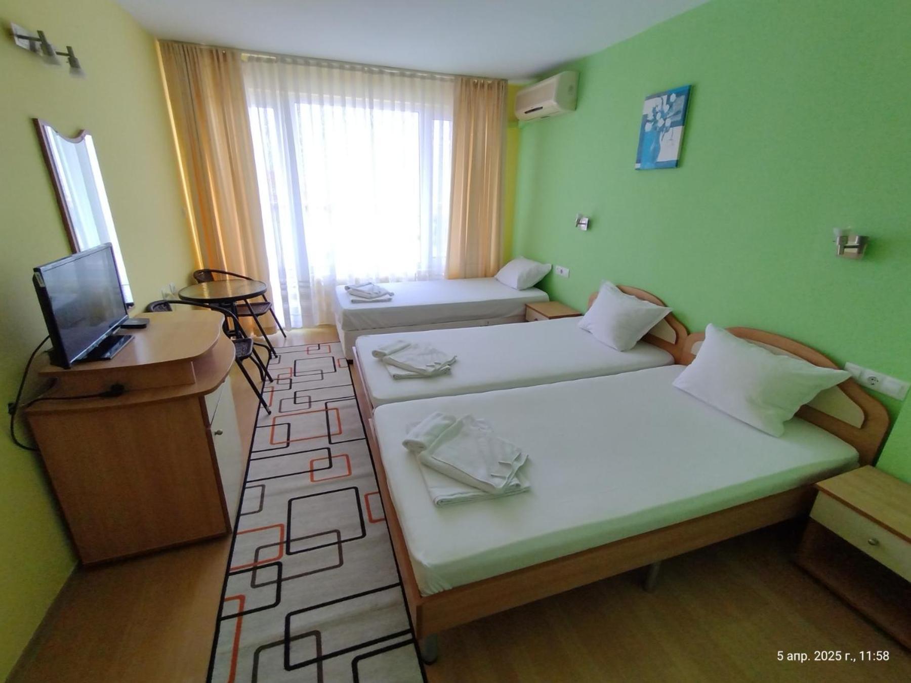 Family Hotel Coral ソゾポル エクステリア 写真