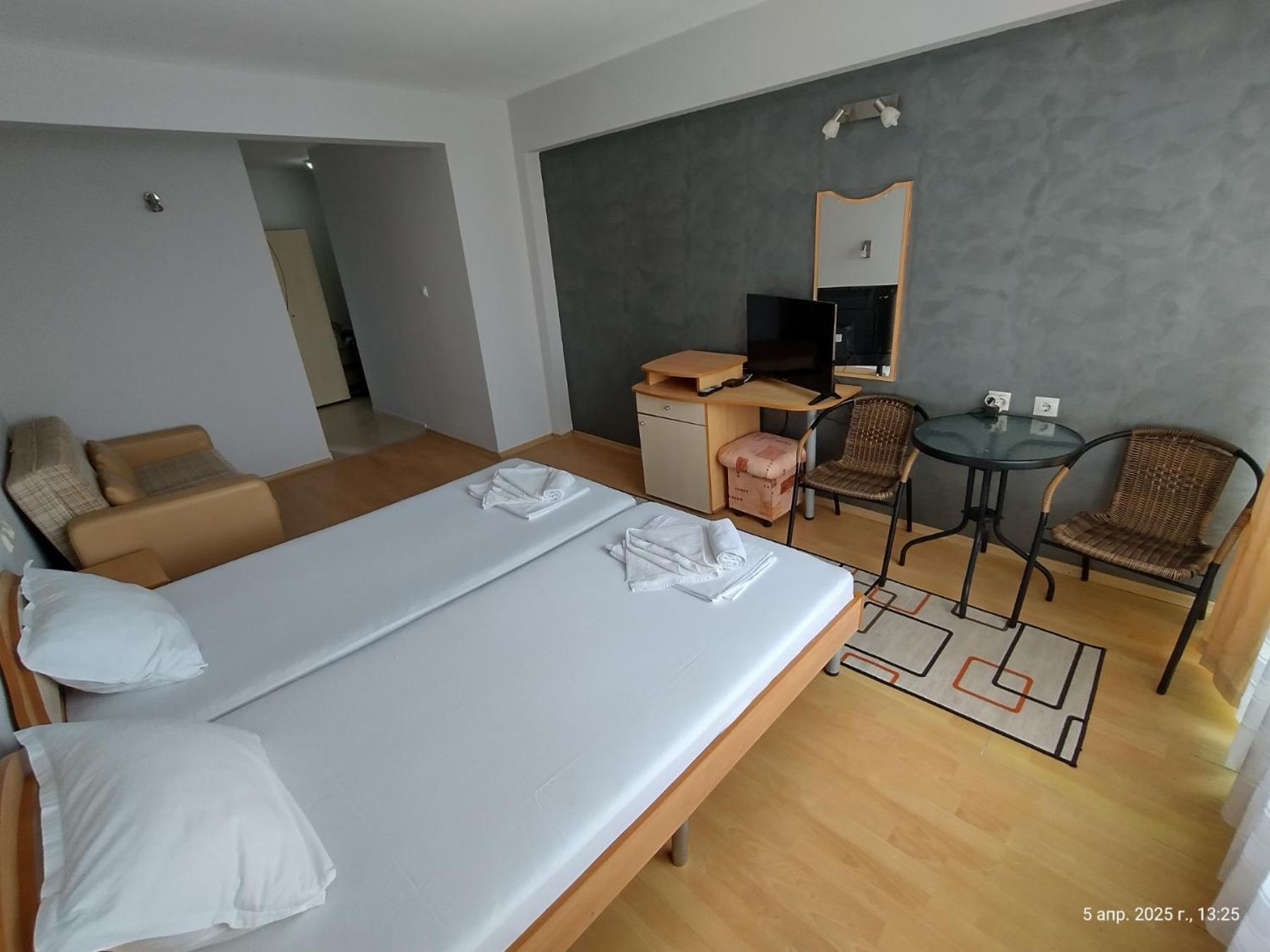 Family Hotel Coral ソゾポル エクステリア 写真