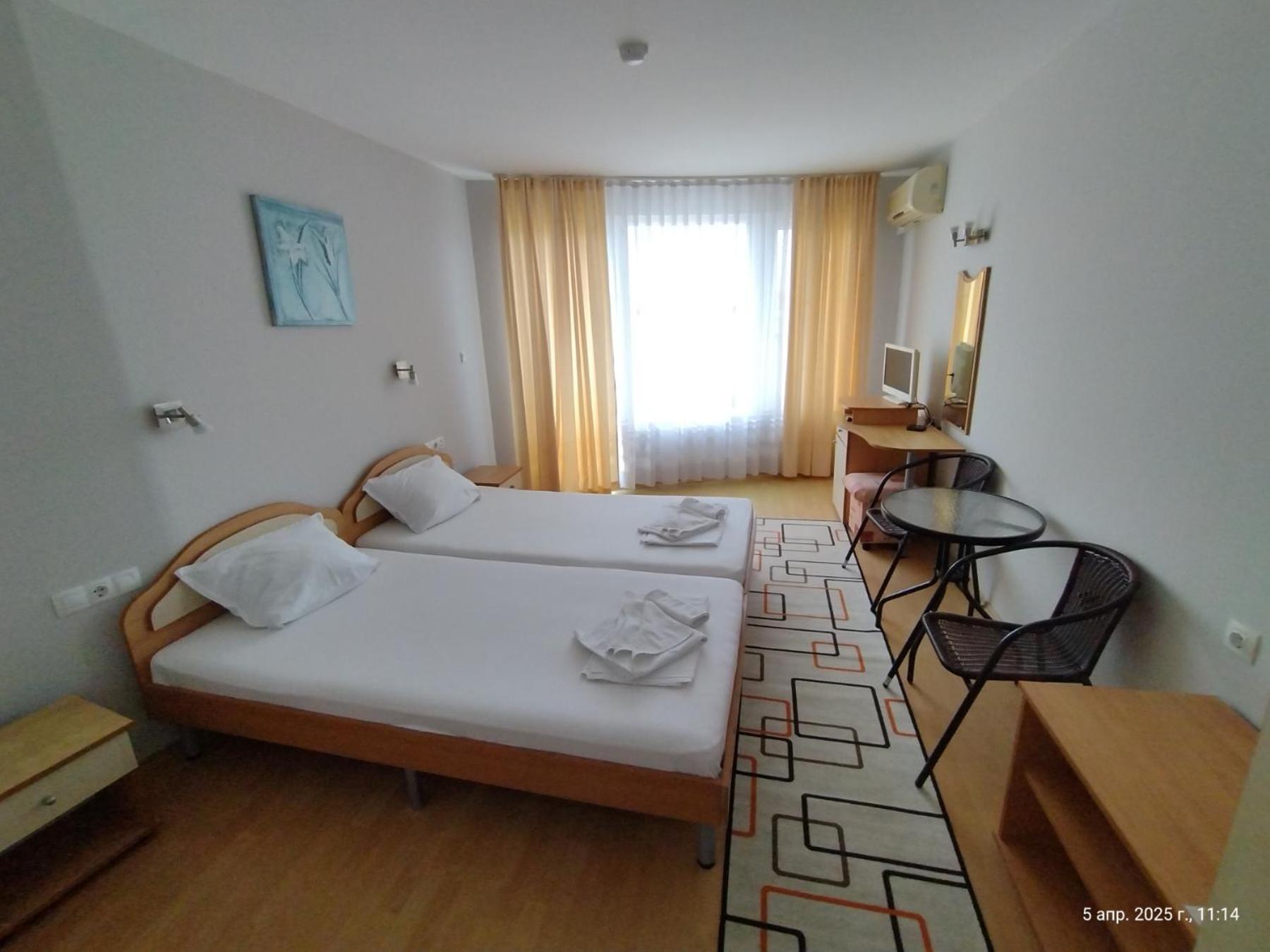 Family Hotel Coral ソゾポル エクステリア 写真